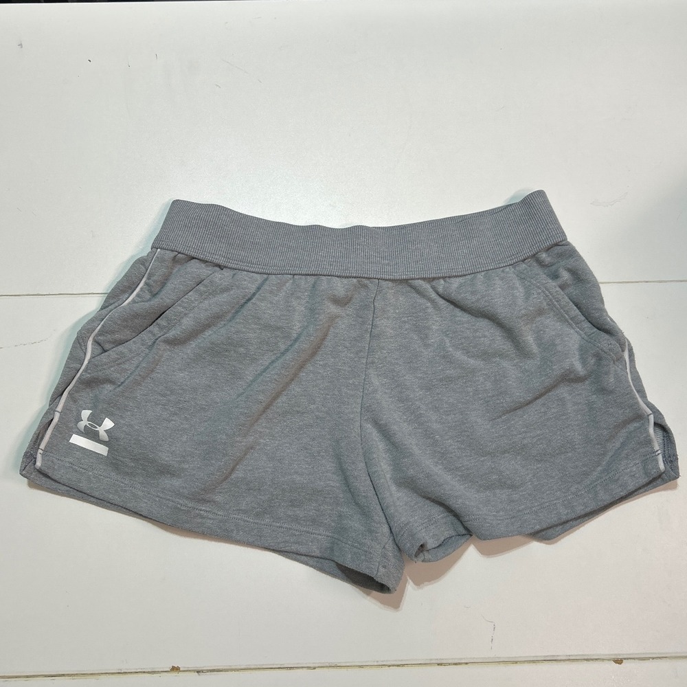 Under‎ Armour Women's Gray Athletic Running Gym Workout Shorts Size Small